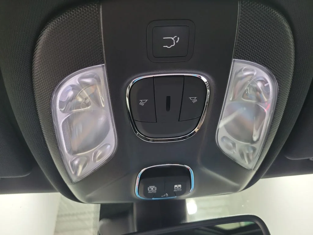 New 2026 Bright White Clear-Coat Exterior Paint Jeep Trailhawk image 20