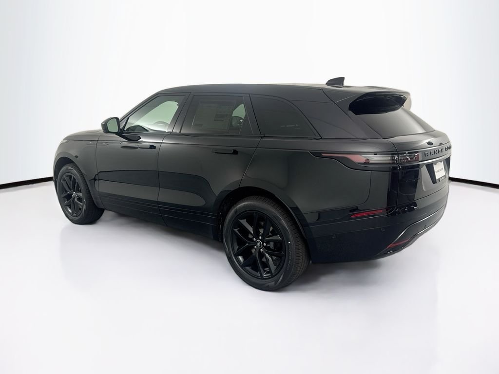 New 2026 Santorini Black Land Rover Dynamic SE image 7