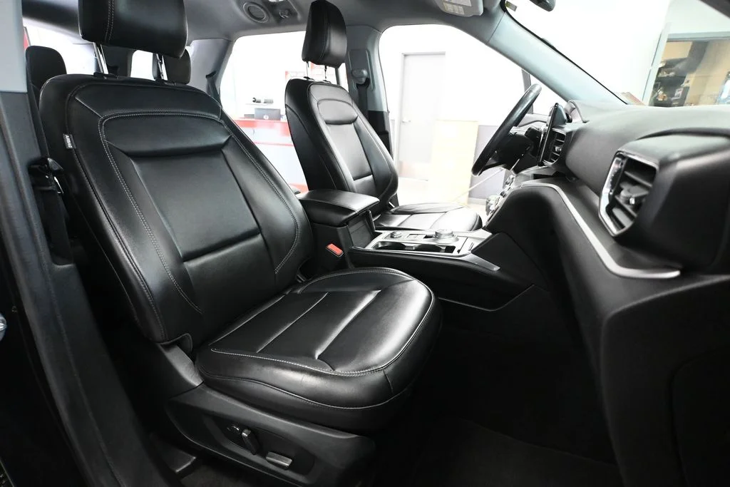 Used 2022 Black Ford XLT image 50