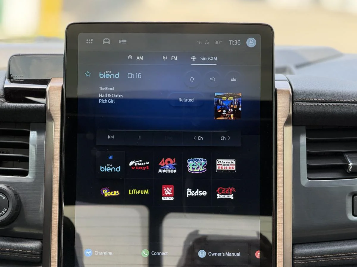 Used 2022 Black Ford Lariat image 22