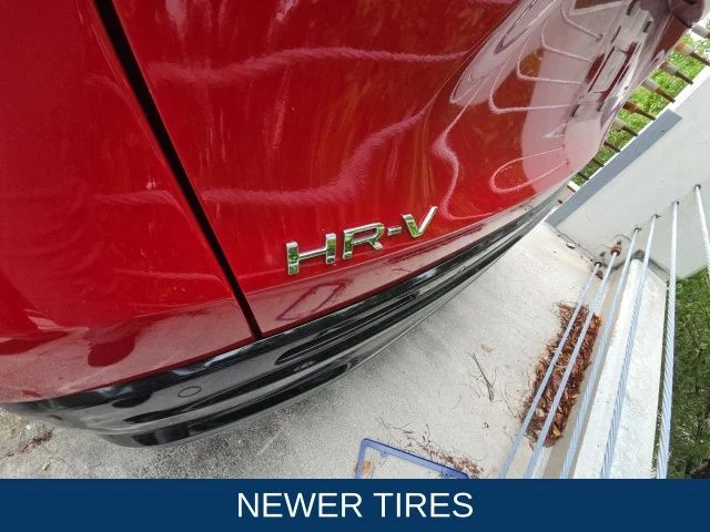 Used 2025 Red Honda EX-L image 6