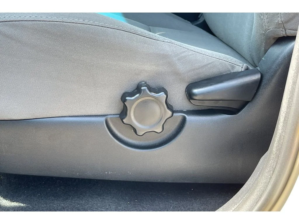 Used 2018 Quicksand Toyota SR5 image 14