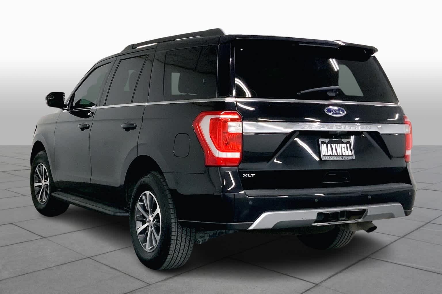 Used 2019 Agate Black Metallic Ford XLT image 10