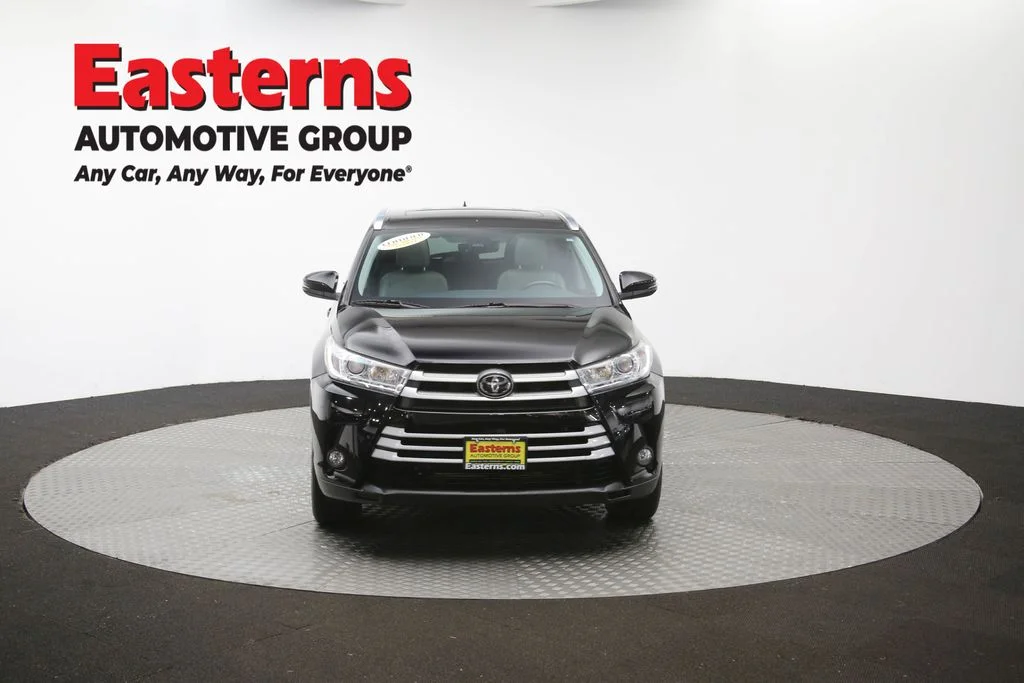 Used 2019 Black Toyota XLE image 56