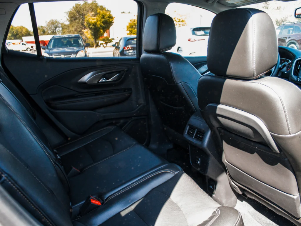 Used 2020 Satin Steel Metallic GMC SLT image 28