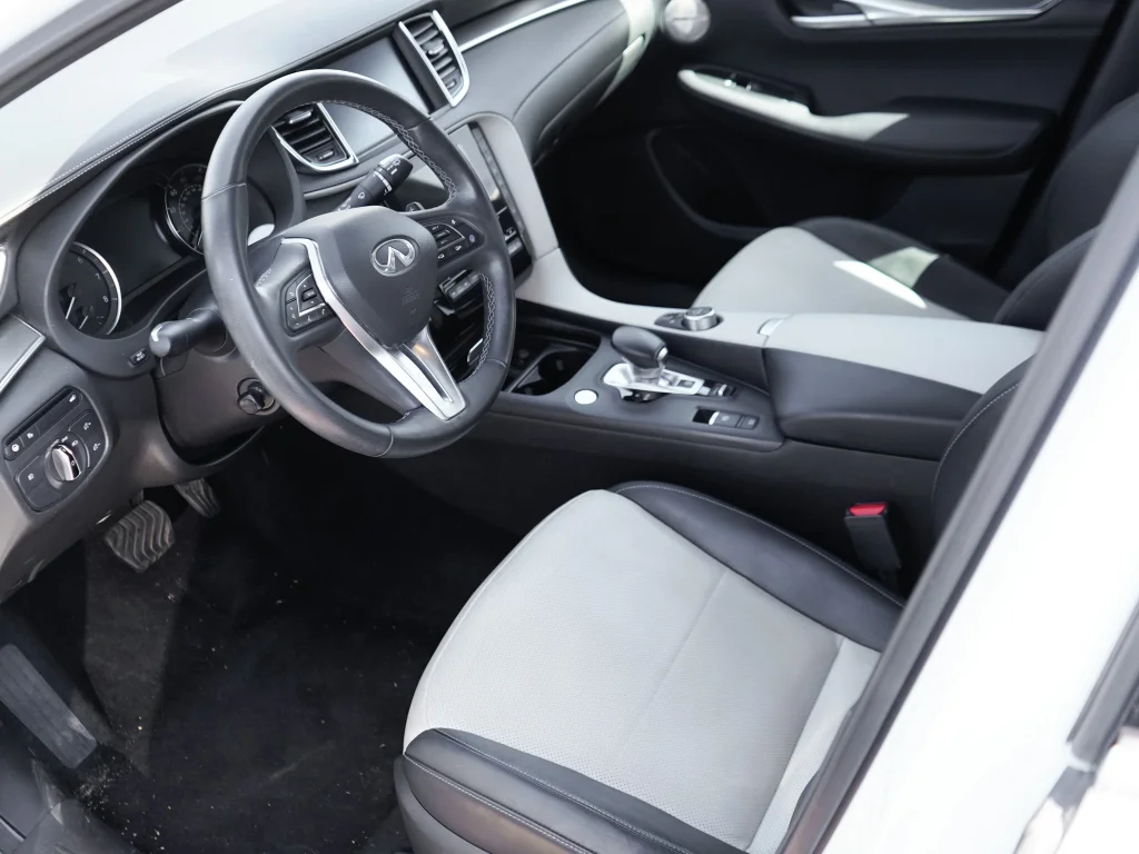 Used 2023 White INFINITI ESSENTIAL image 21