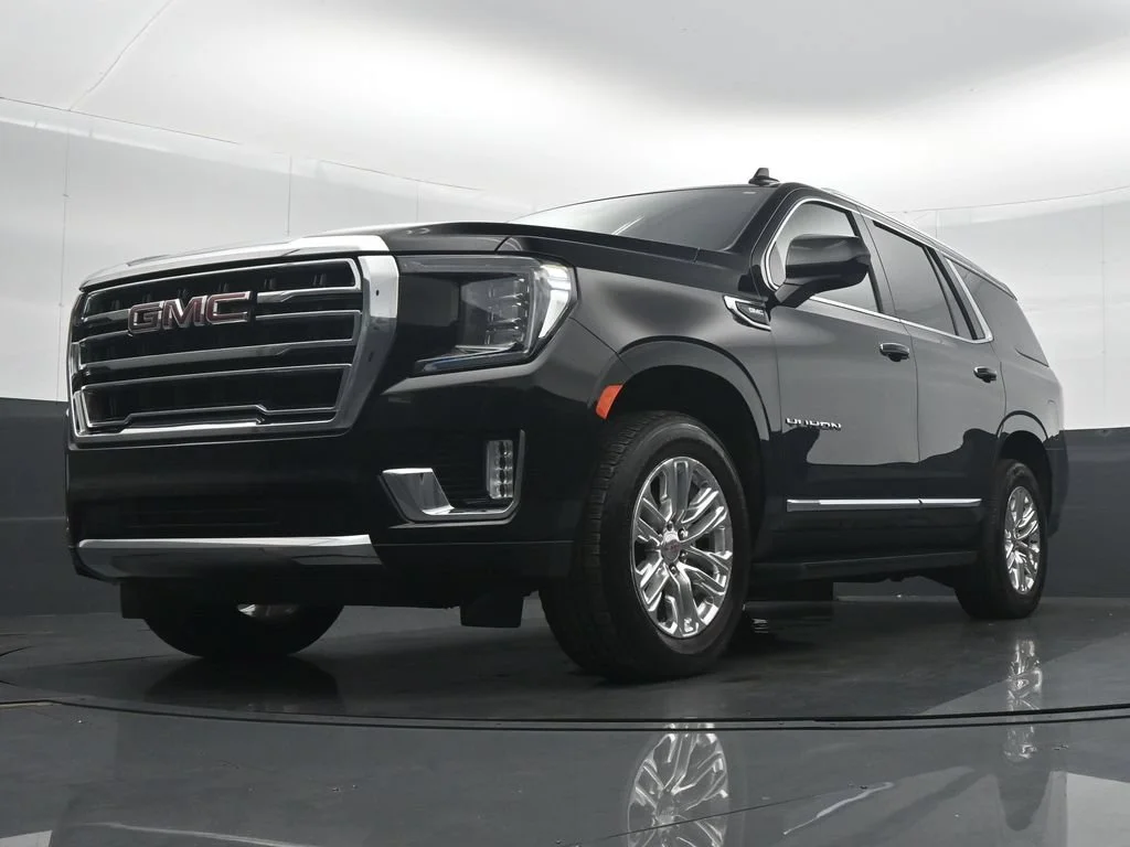 Used 2024 Black GMC SLT image 27