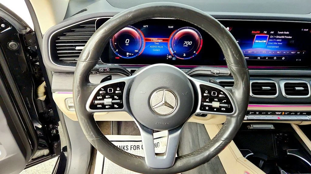 Used 2020 Black Mercedes-Benz GLE 350 4MATIC® SUV w/ Premium & Parking Assist Pkgs image 14