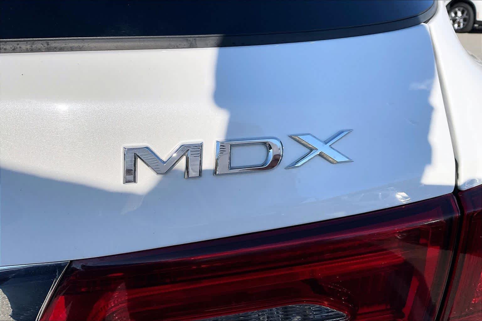 Used 2020 Platinum White Pearl Acura  image 9