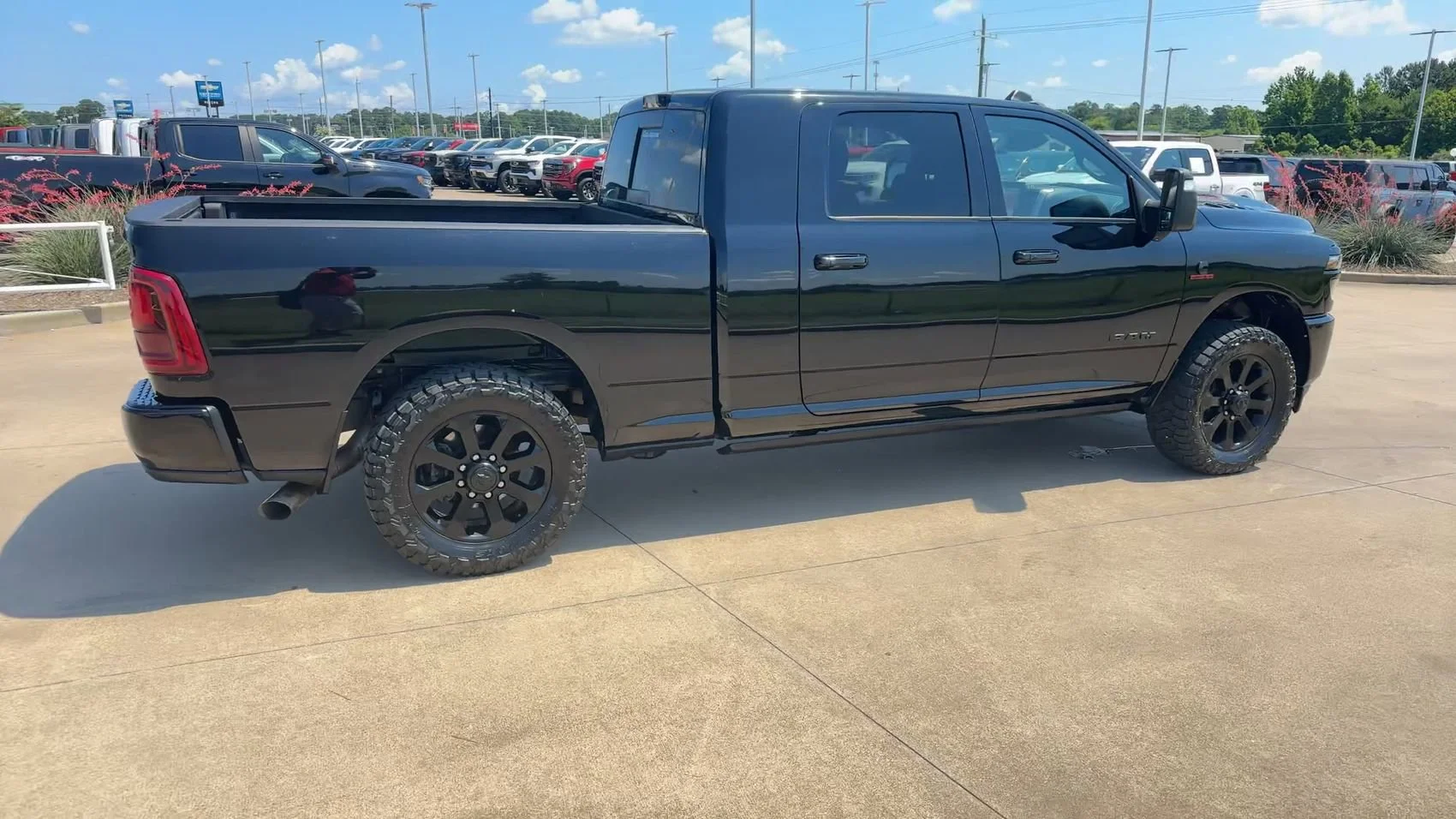 Used 2025 Diamond Black Crystal Pearlcoat Ram Laramie image 7