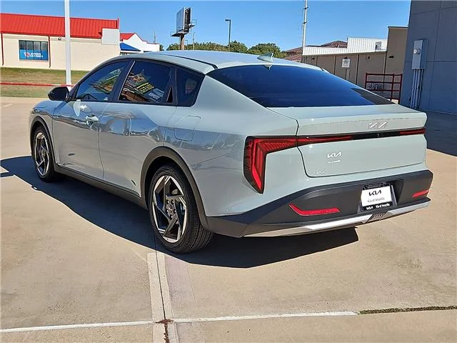 New 2027 Morning Haze KIA EX image 2