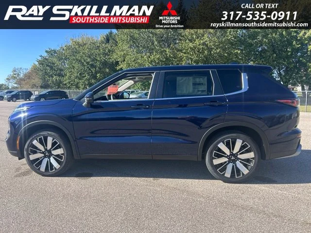 New 2026 Cosmic Blue Metallic Mitsubishi SE image 8