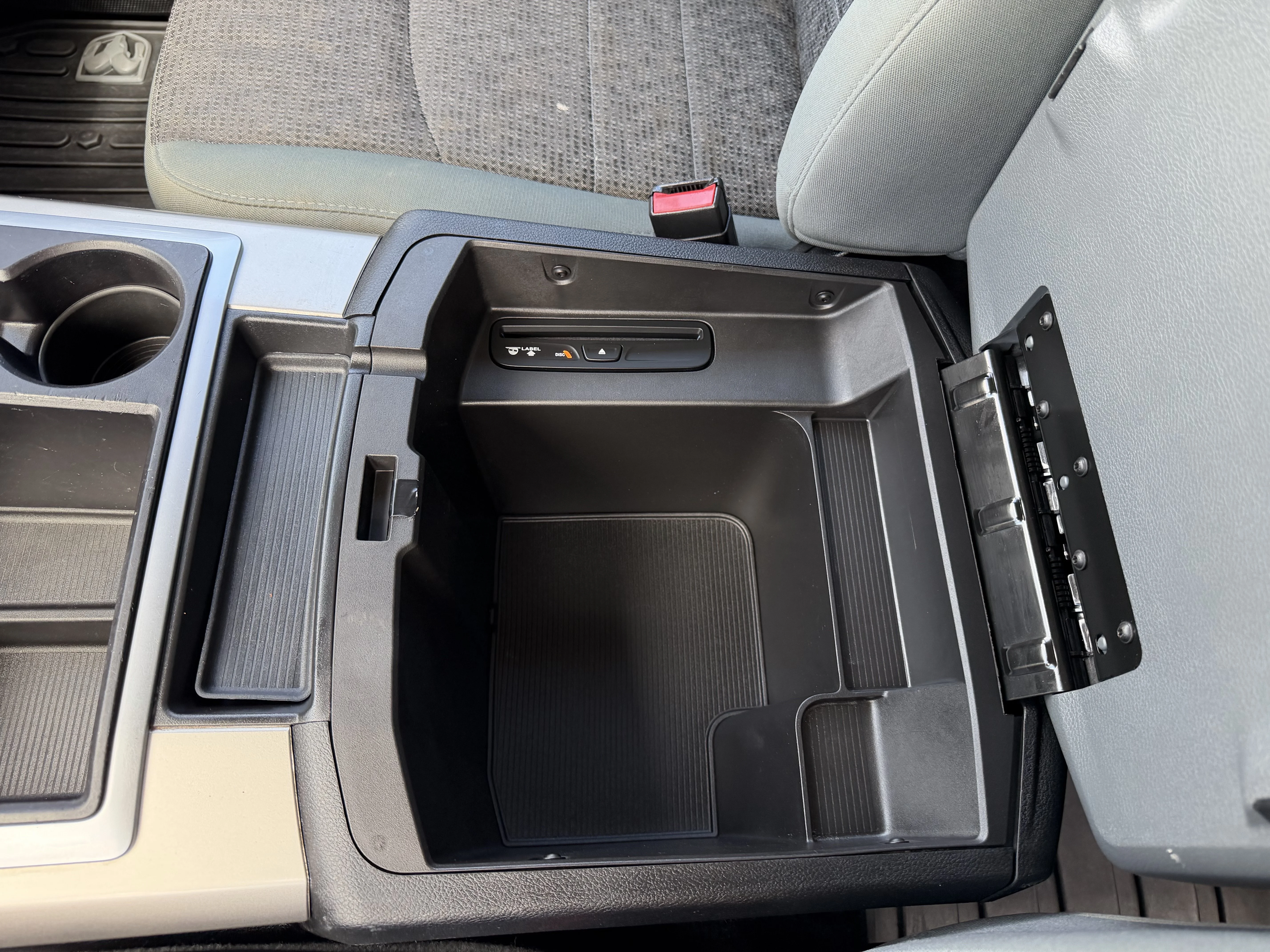 Used 2015 Maximum Steel Metallic Clearcoat Ram Outdoorsman image 21