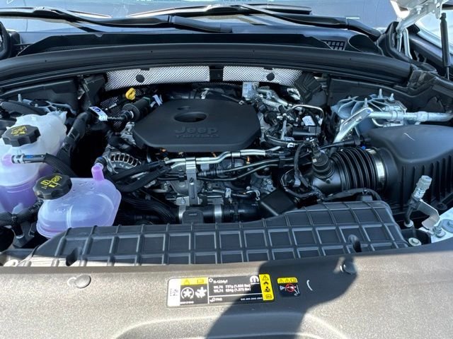 New 2027 Bright White Clearcoat Jeep Limited image 17