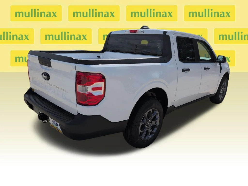 New 2026 White Ford XLT image 3