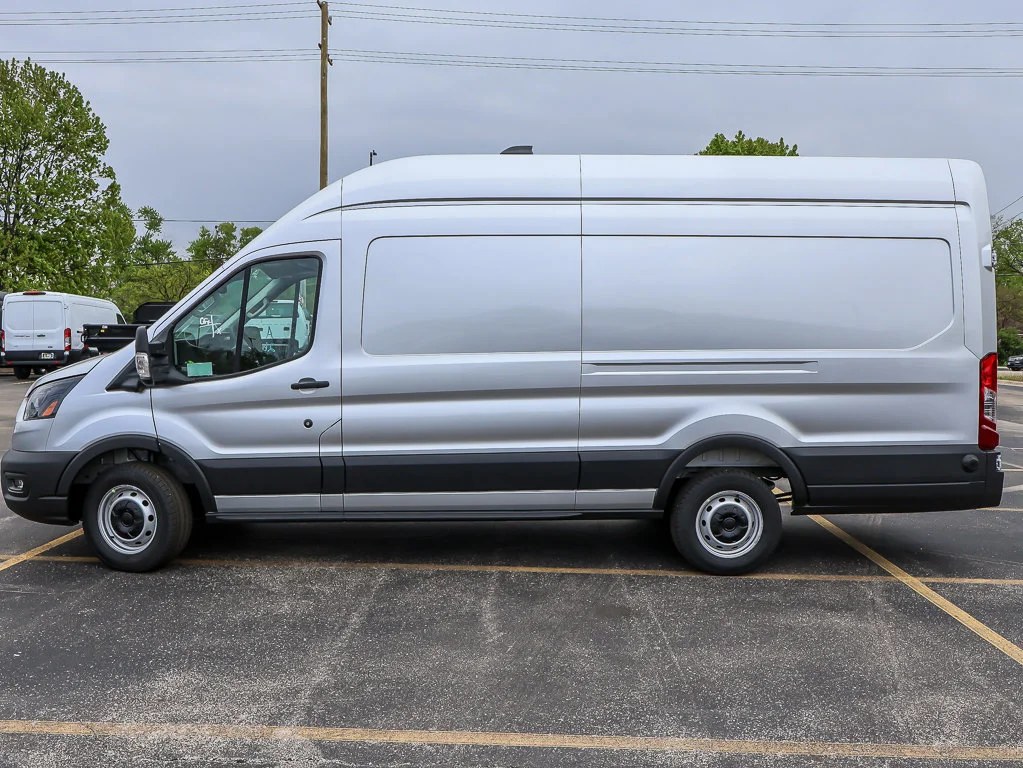 New 2026 Ingot Silver Metallic Ford Cargo Van image 5