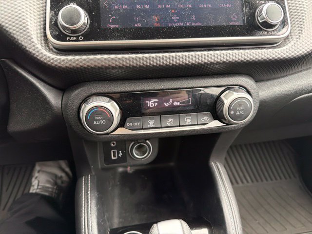 Used 2018 Aspen White / Super Black Nissan SV image 17