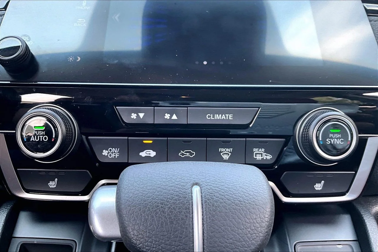 Certified Used 2022  Honda EX image 17