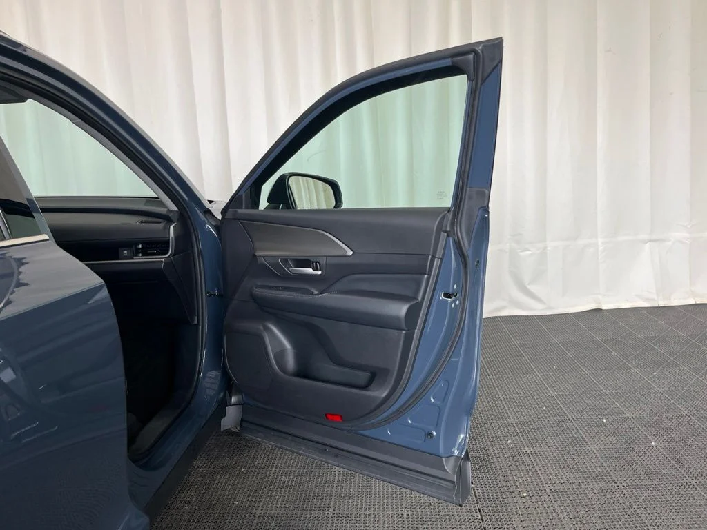 Used 2024 White Toyota XLE image 19