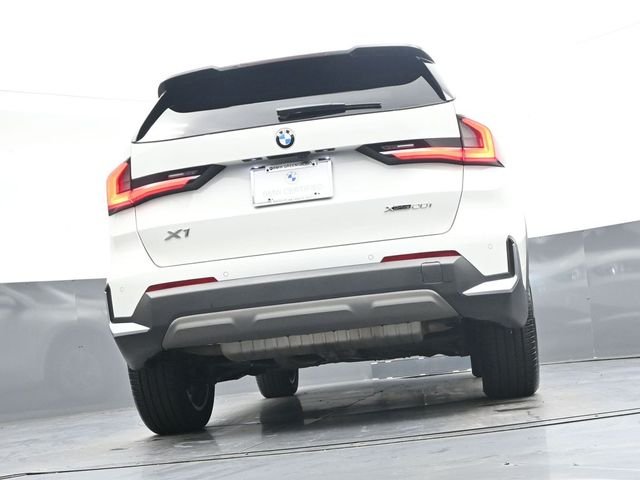Used 2023 White BMW xDrive28i image 40
