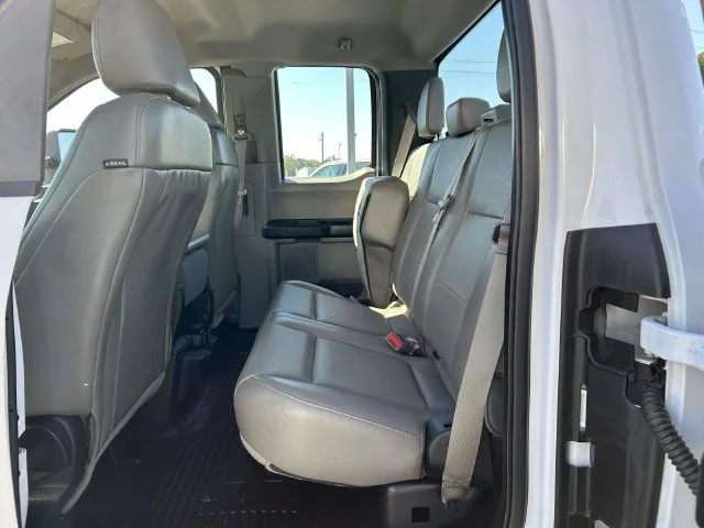 Used 2017 White Ford XL image 13