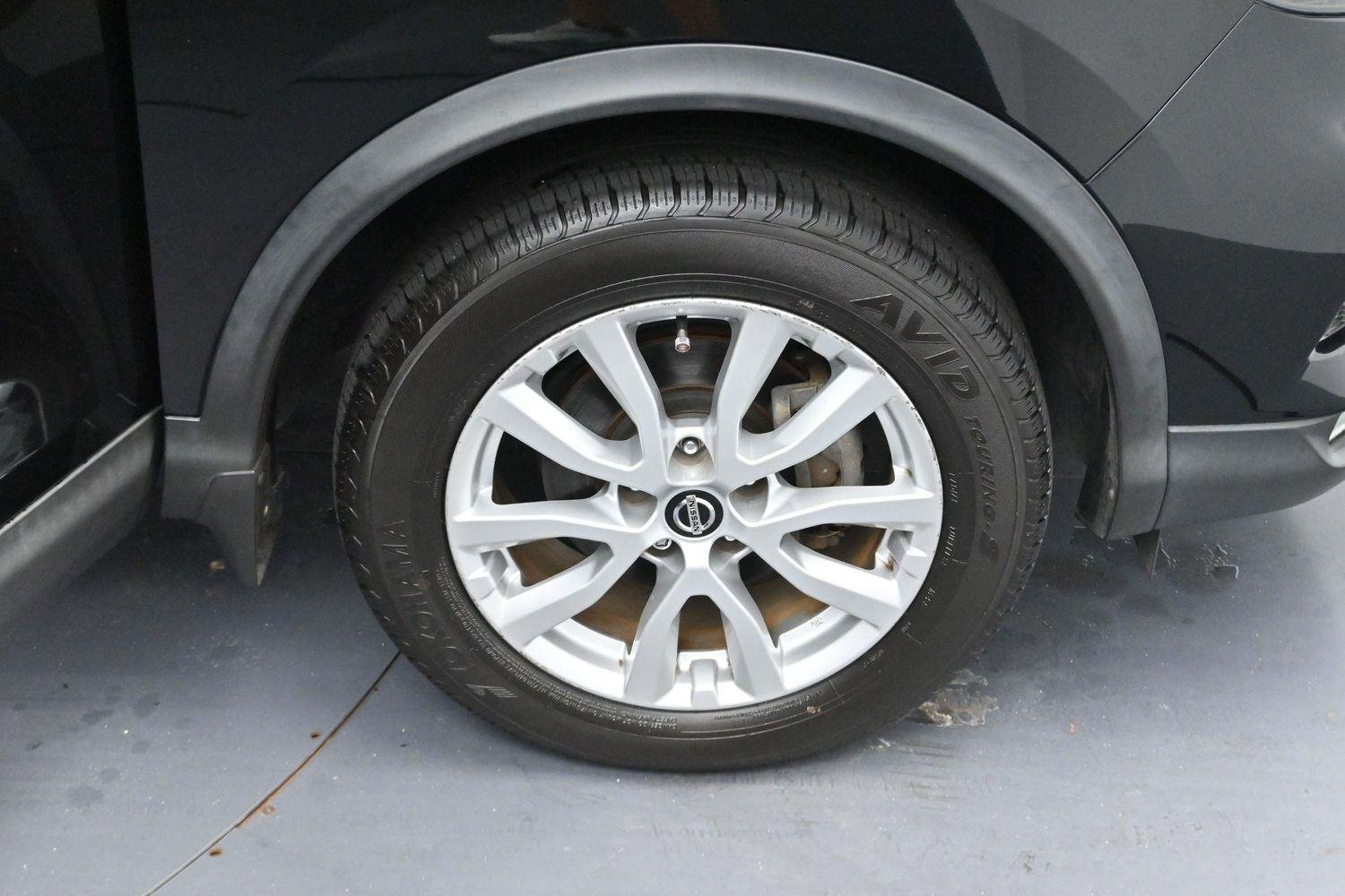 Used 2020 Magnetic Black Pearl Nissan SV image 35