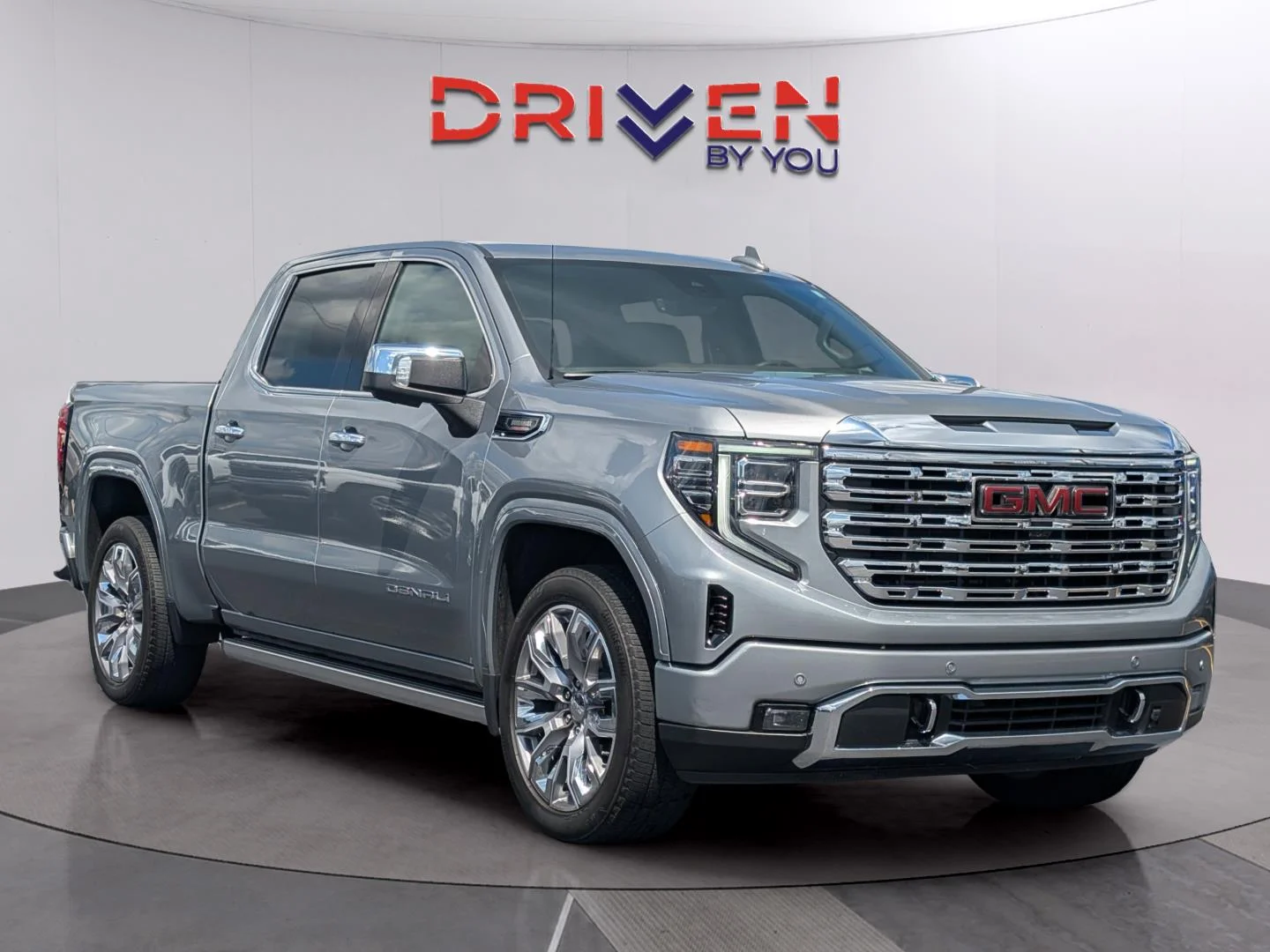 Used 2024 Sterling Metallic GMC Denali image 7