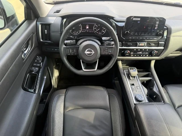Used 2024 Pearl White Nissan SL image 23