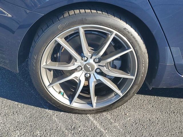 Used 2022 Blue Genesis 3.3T RWD image 7