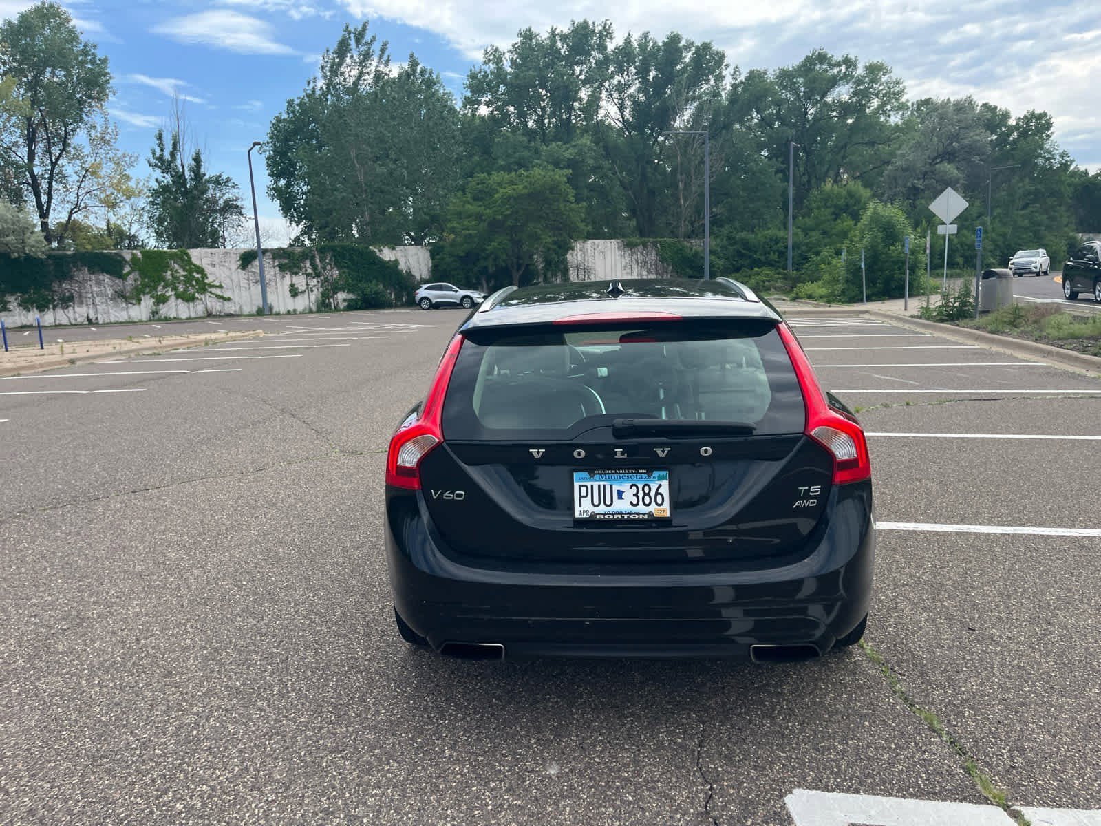 Used 2015 Black Stone Volvo T5 Premier Plus image 4