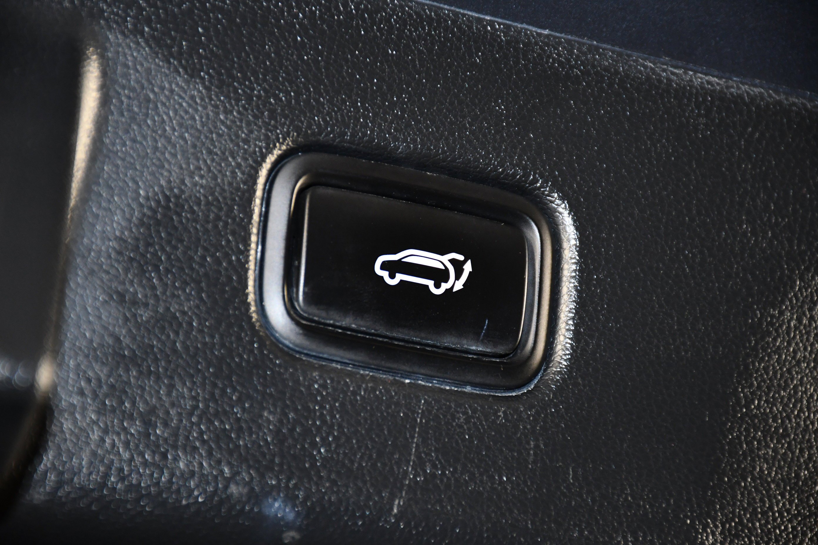 Used 2024 Dark Gray Metallic Hyundai SEL image 49