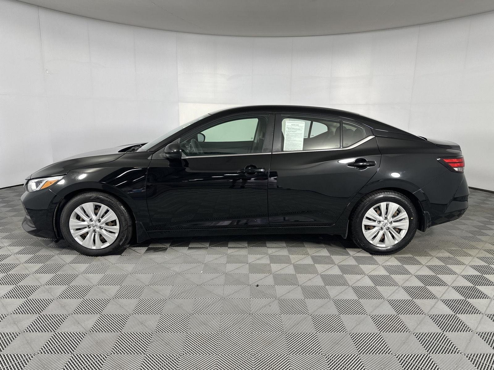 Used 2020 Super Black Nissan S image 4