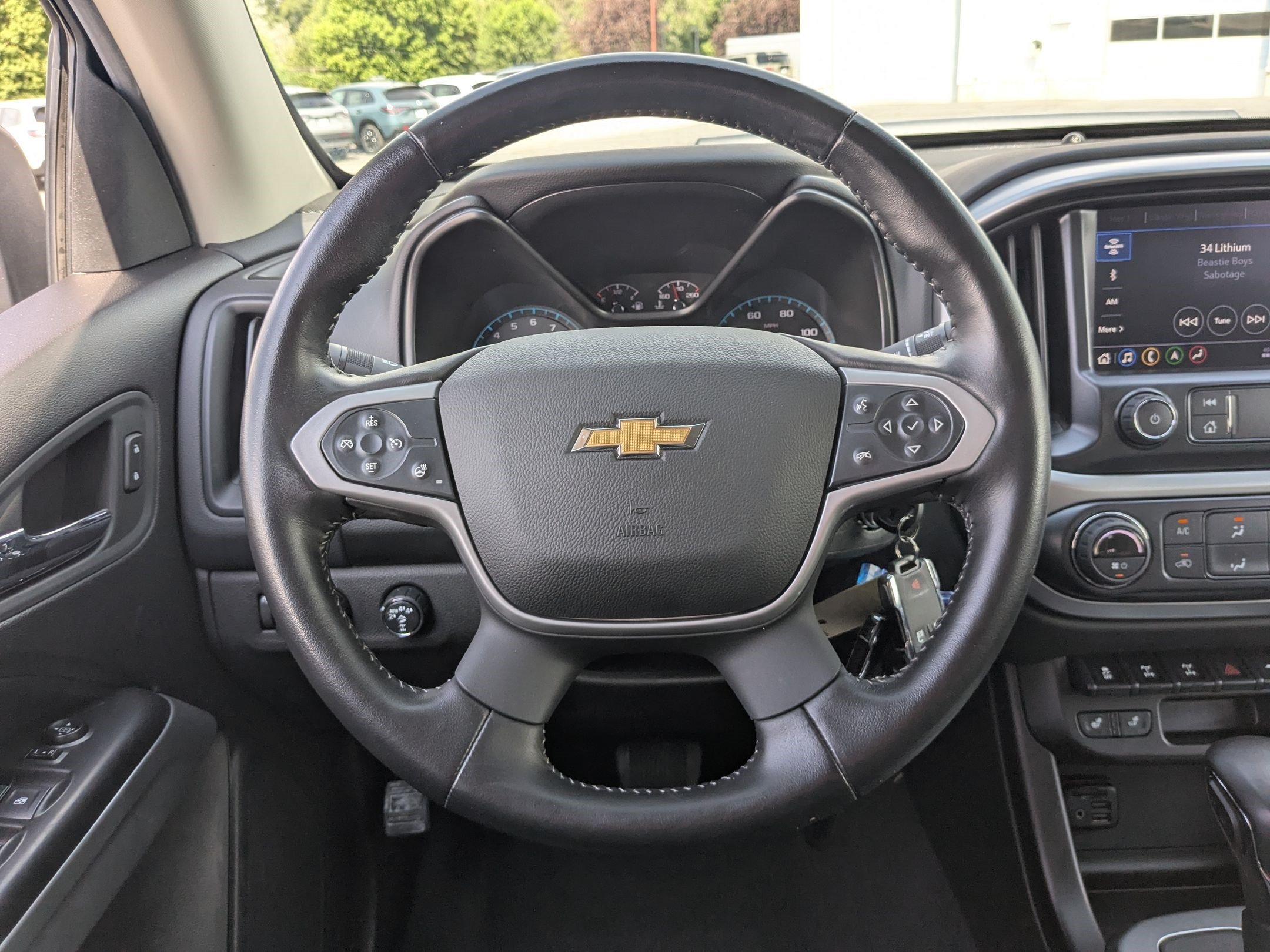 Used 2022 Black Chevrolet 4WD ZR2 image 17