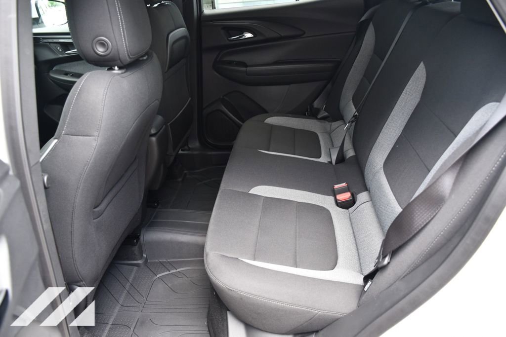 New 2026 Summit White Chevrolet LT image 23