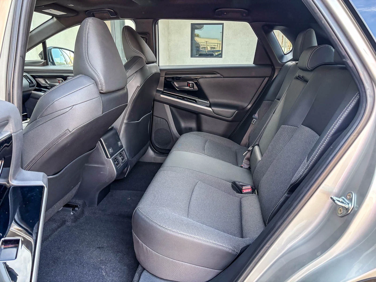 Used 2025 Silver Metallic Toyota XLE image 20