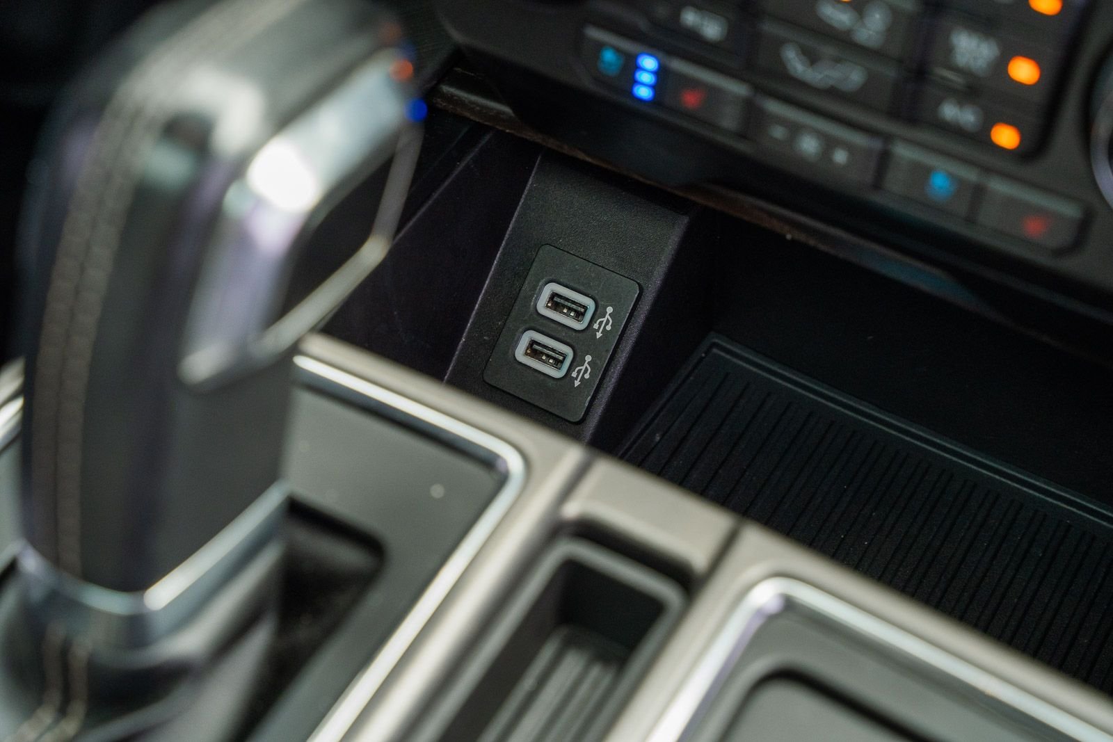 Used 2018 Blue Ford Limited image 47