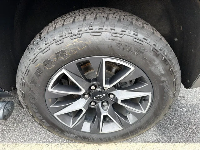 Used 2021 MIDNIGHT BLUE METALLIC Chevrolet Z71 image 20