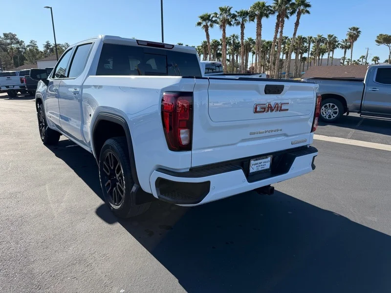 New 2026 Summit White GMC Elevation image 5