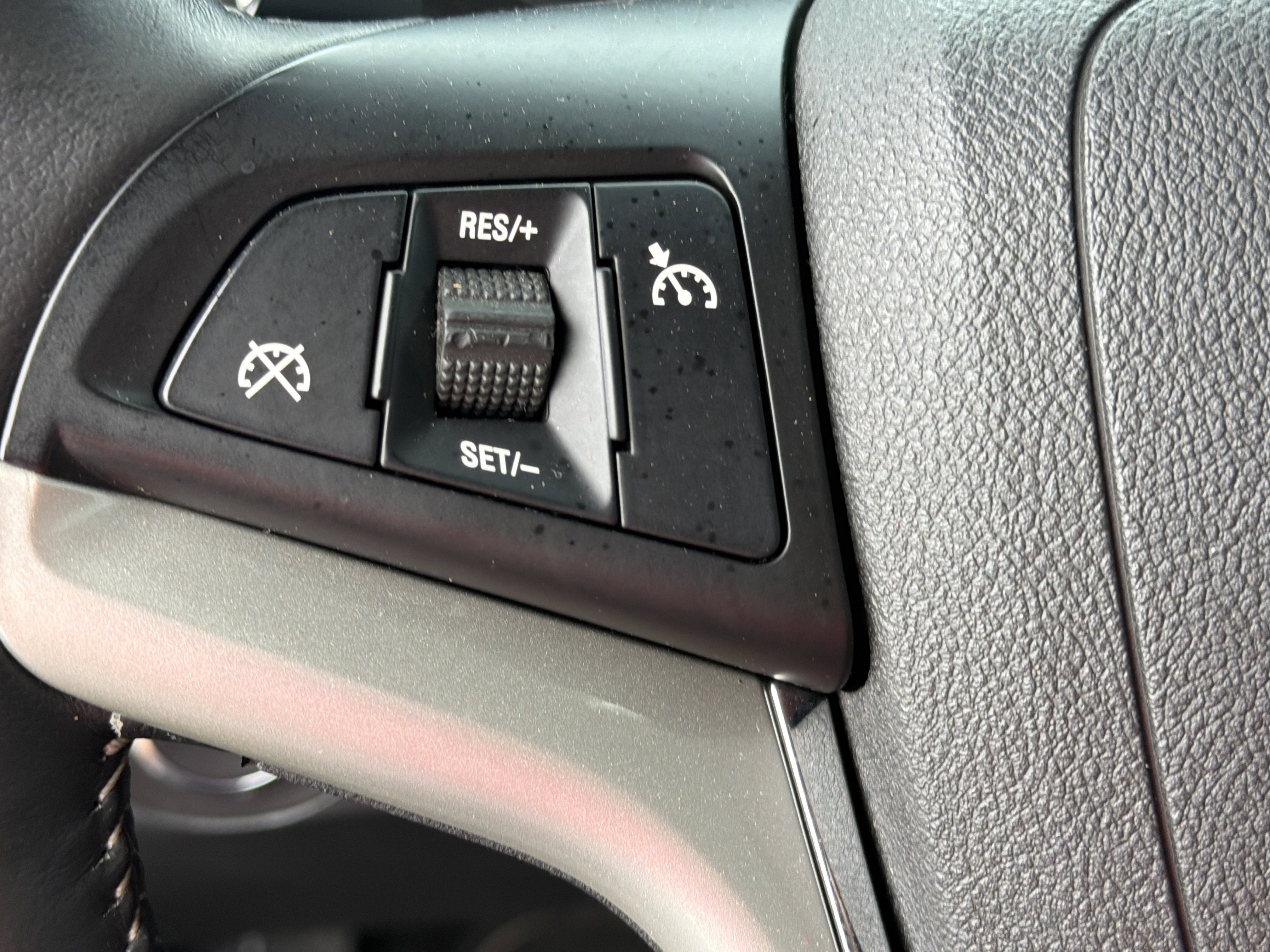 Used 2015 Summit White Chevrolet SS image 23