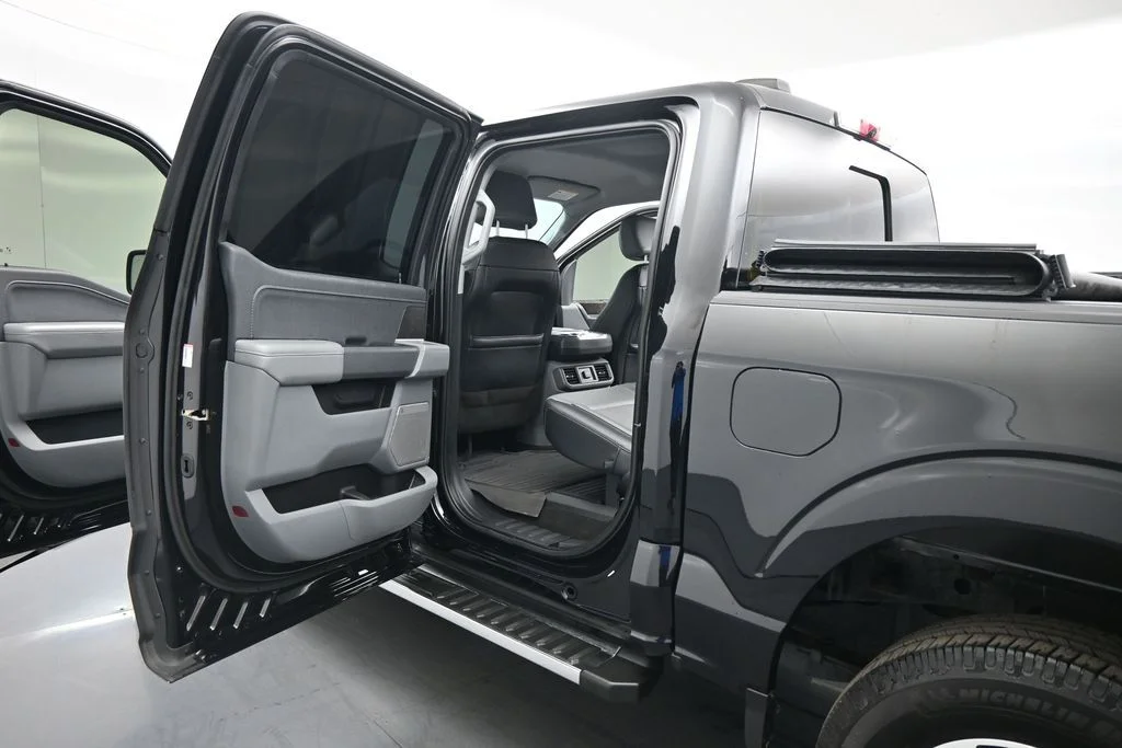 Certified Used 2022 Black Ford Lariat image 19