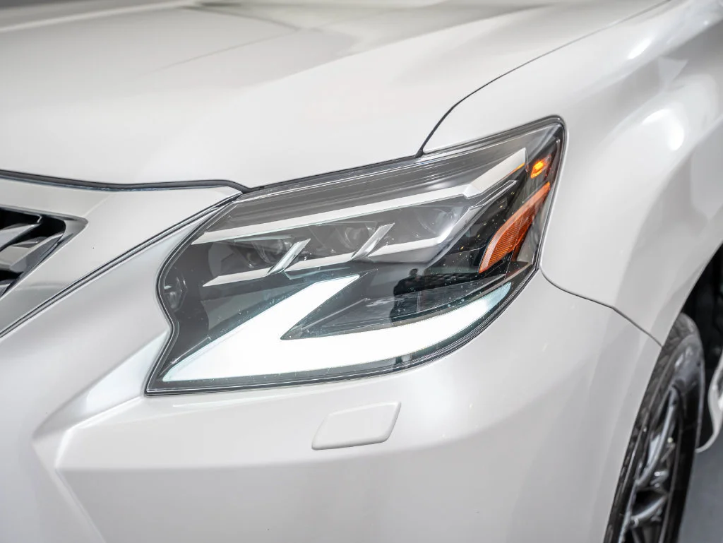 Certified Used 2023 Eminent White Pearl Lexus 460 image 15