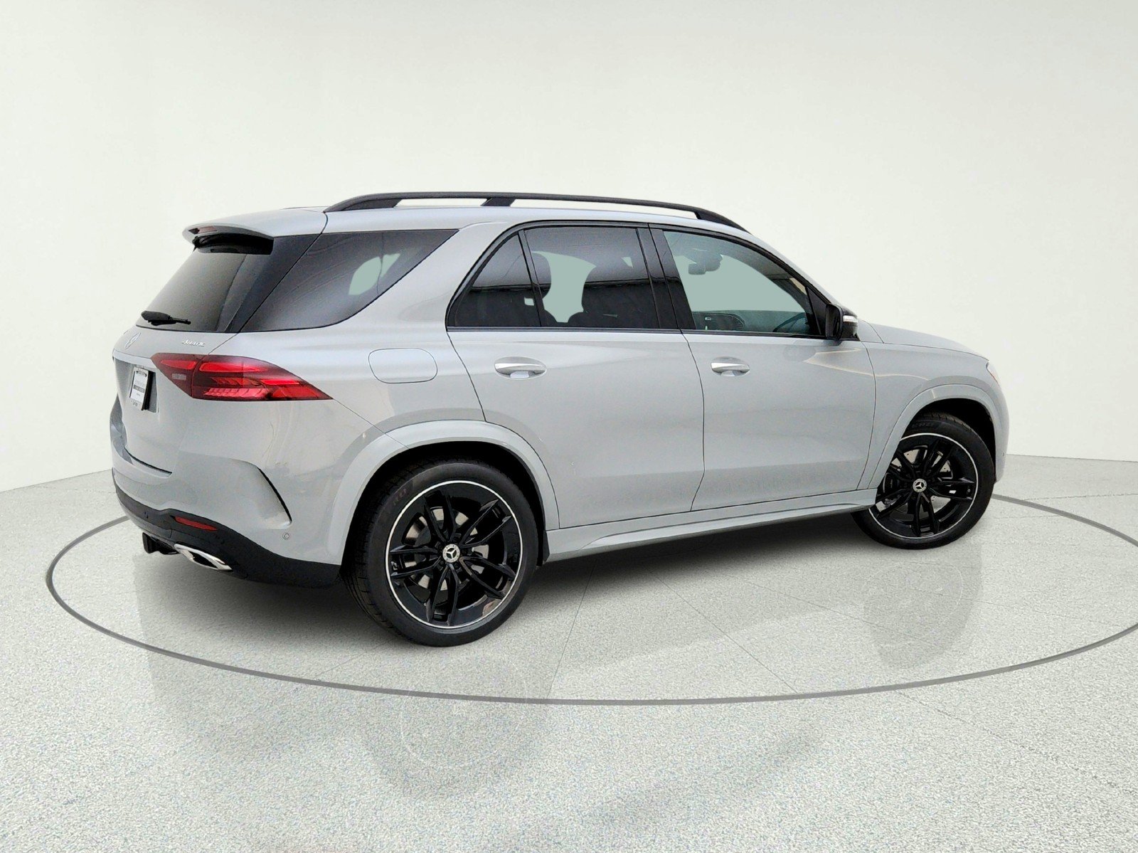 New 2026 MANUFAKTUR Alpine Grey Mercedes-Benz GLE 450 4MATIC® SUV image 8