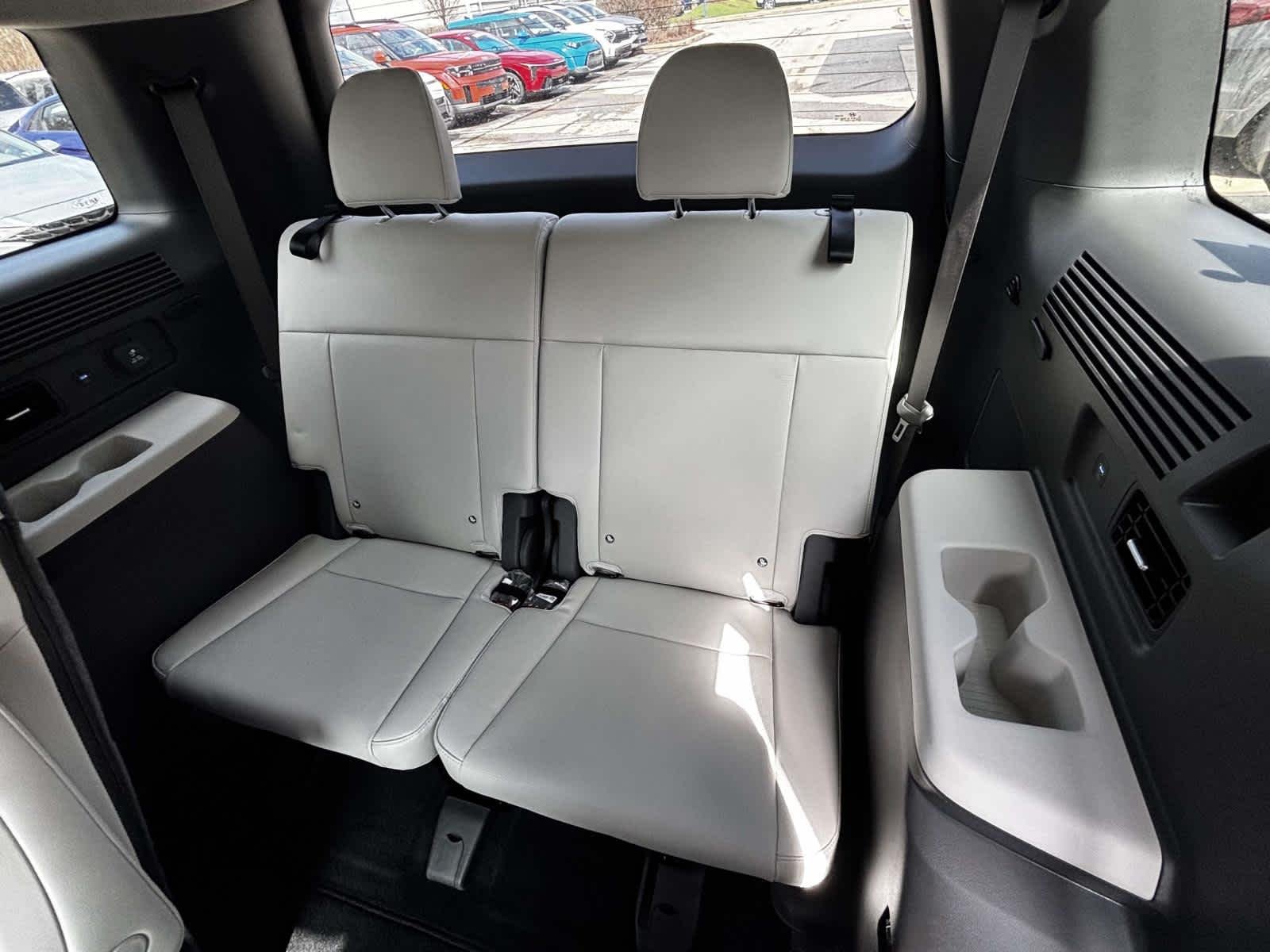 New 2026 Atlantis Blue Hyundai Limited 6P image 15