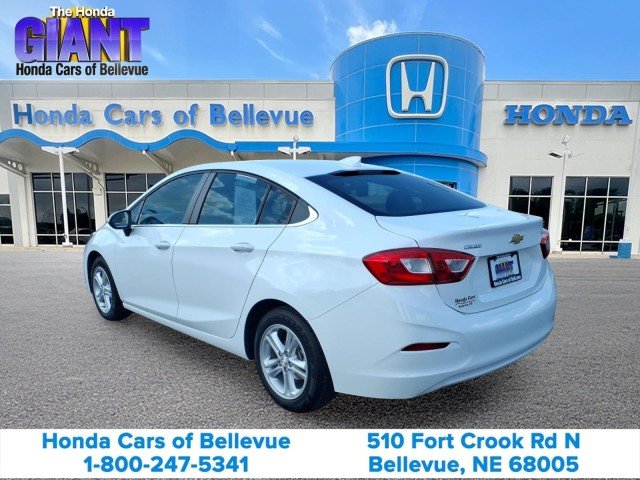 Used 2018 Summit White Chevrolet LT image 7