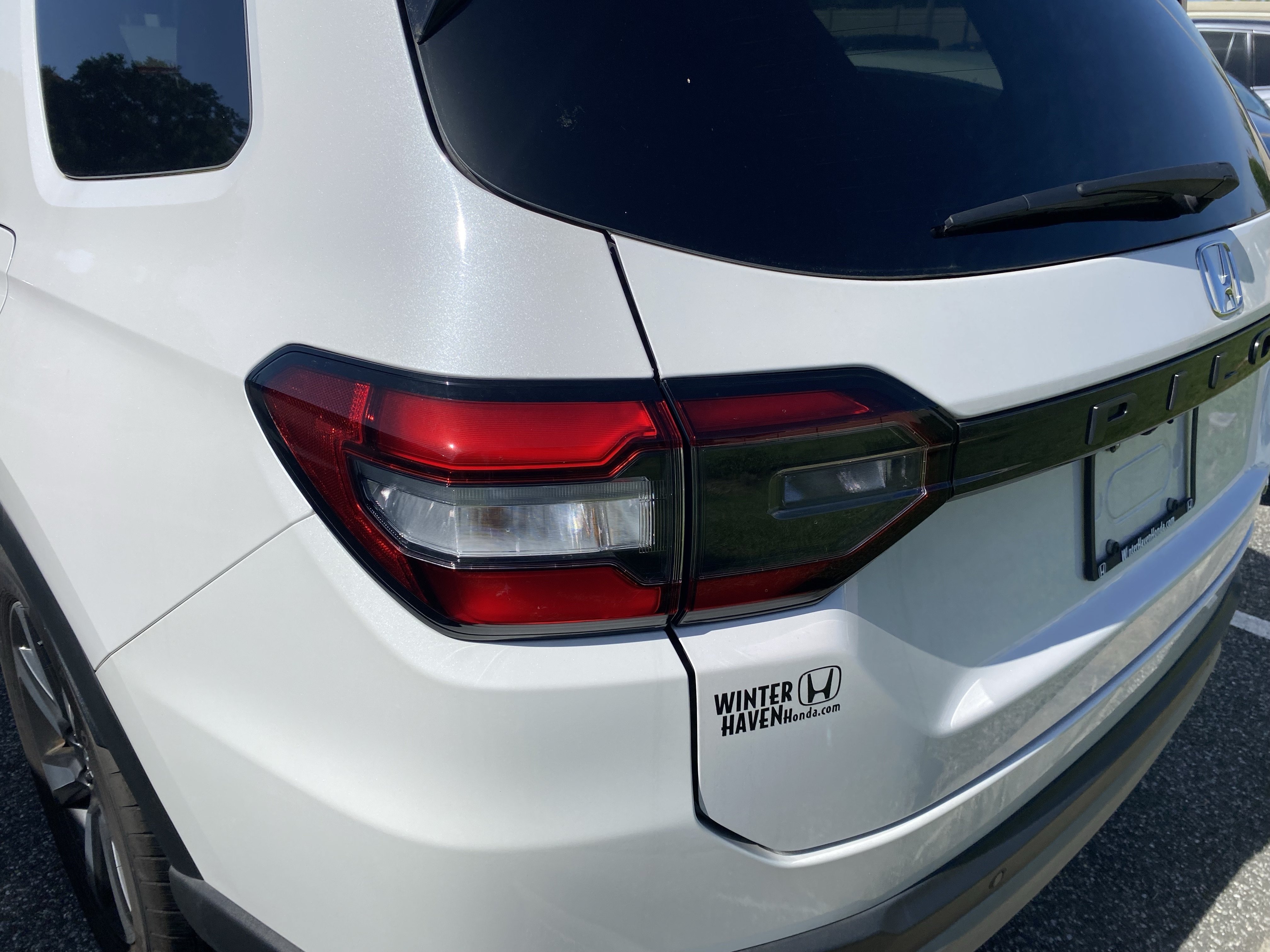 Used 2025 Platinum White Pearl Honda Touring image 9