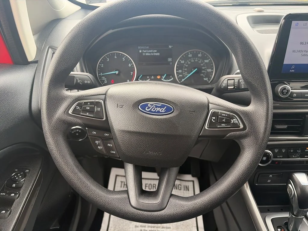 Used 2021 Red Ford SE image 15
