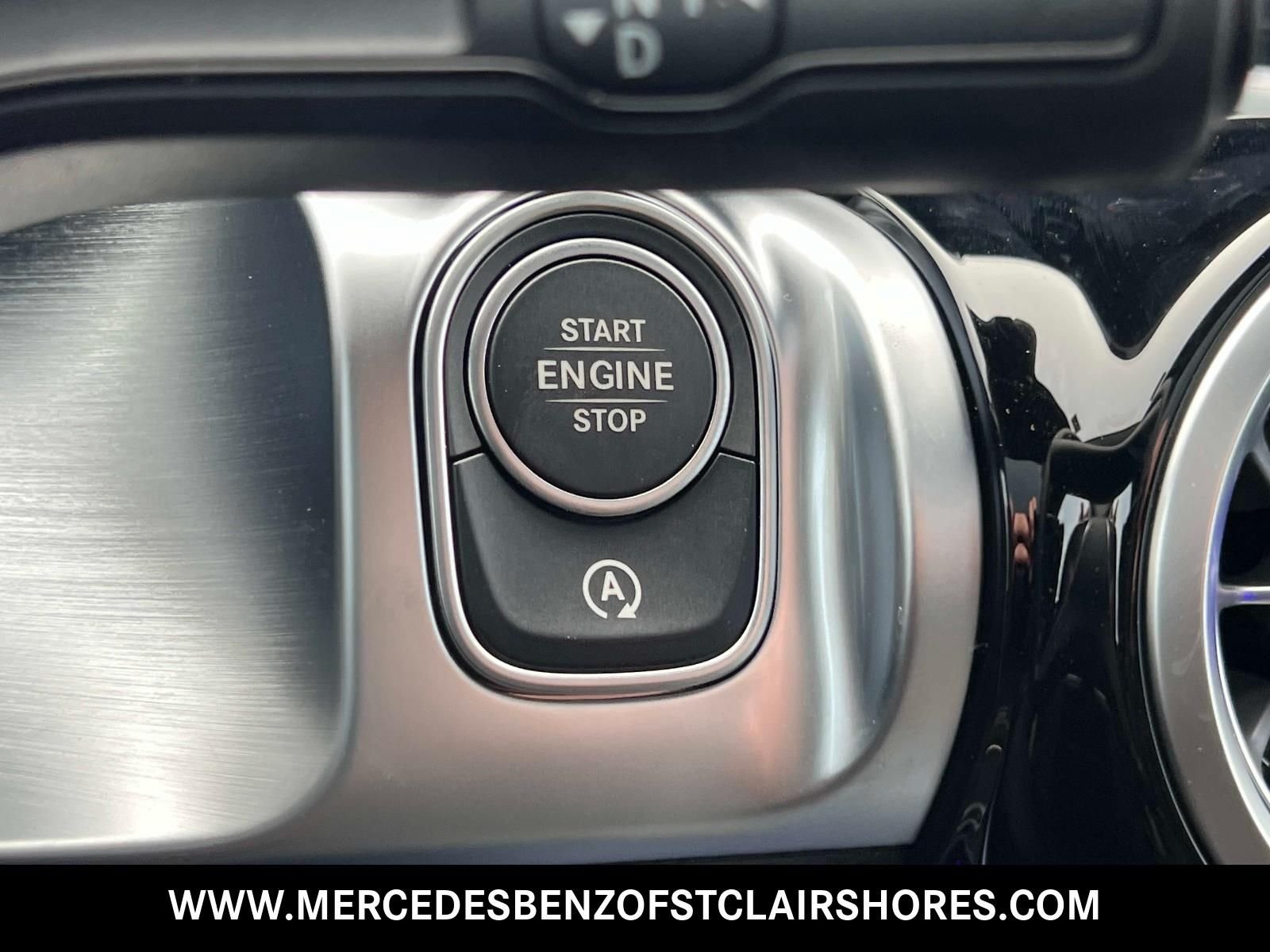 New 2026 Starling Blue Metallic Mercedes-Benz GLB 250 image 29
