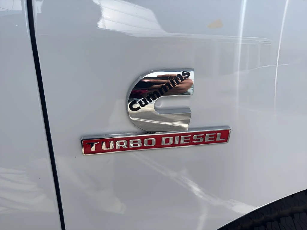 New 2026 Bright White Clear-Coat Exterior Paint RAM Laramie image 39