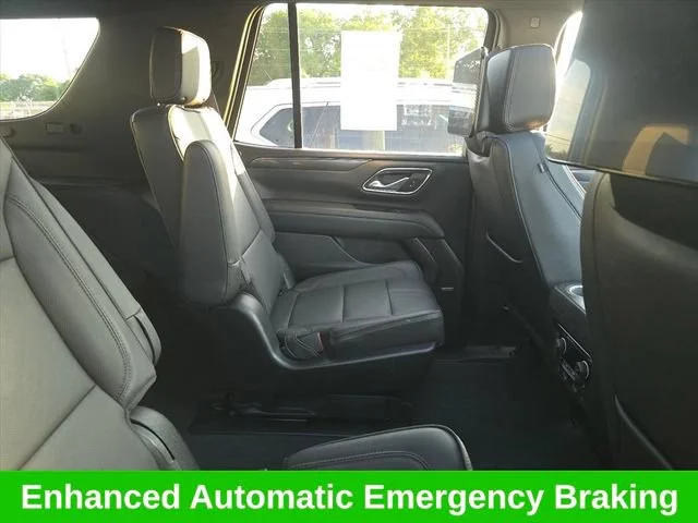 Used 2023 SUMMIT WHITE Chevrolet RST image 28
