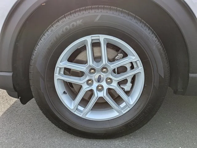 New 2026 Star White Metallic Tri-Coat Ford Active image 11